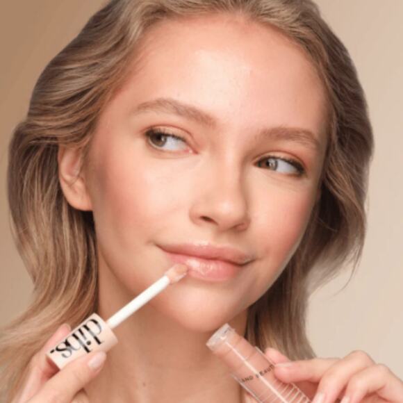 DIBS Go To Glossy Balm in Kiss Me Quick NIB - Picture 3 of 5